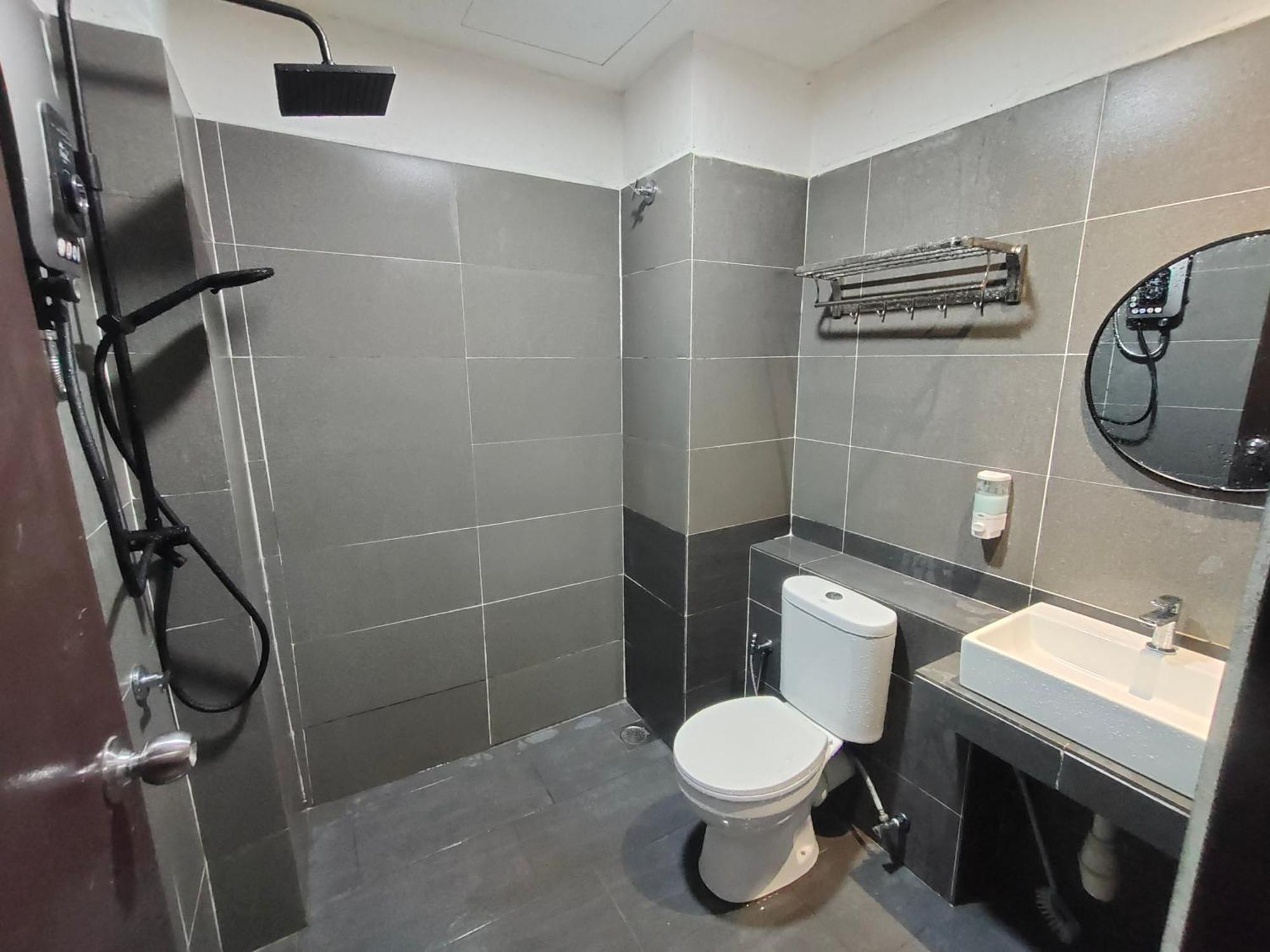 Alish Studio Apartment With Pool, Netflix, Wifi Gua Musang Buitenkant foto